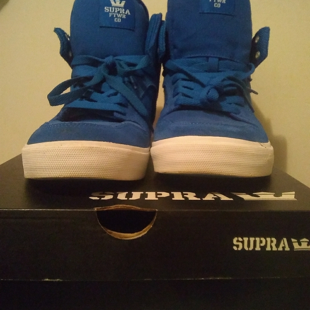 Supra brand skateboarding sneakers